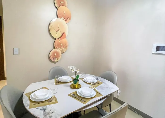 Bayshore Residences - Okada 3*